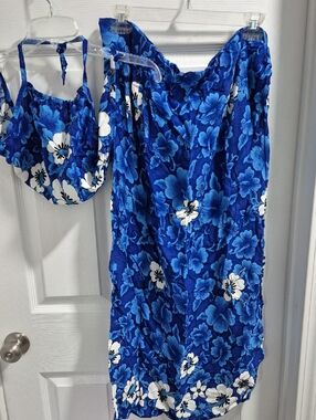 2 Piece Blue Floral Halter Wrap Around